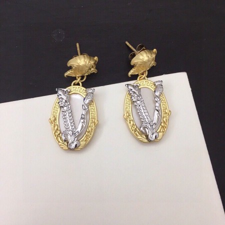 完売前に！ヴェルサーチェ ピアス コピー