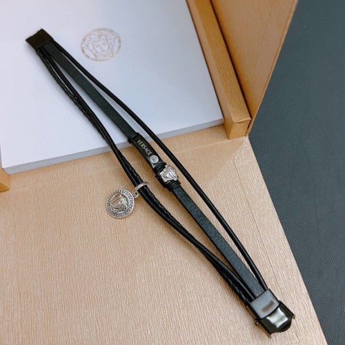 ★日本!!人気！ヴェルサーチェ ブレスレット 偽物
