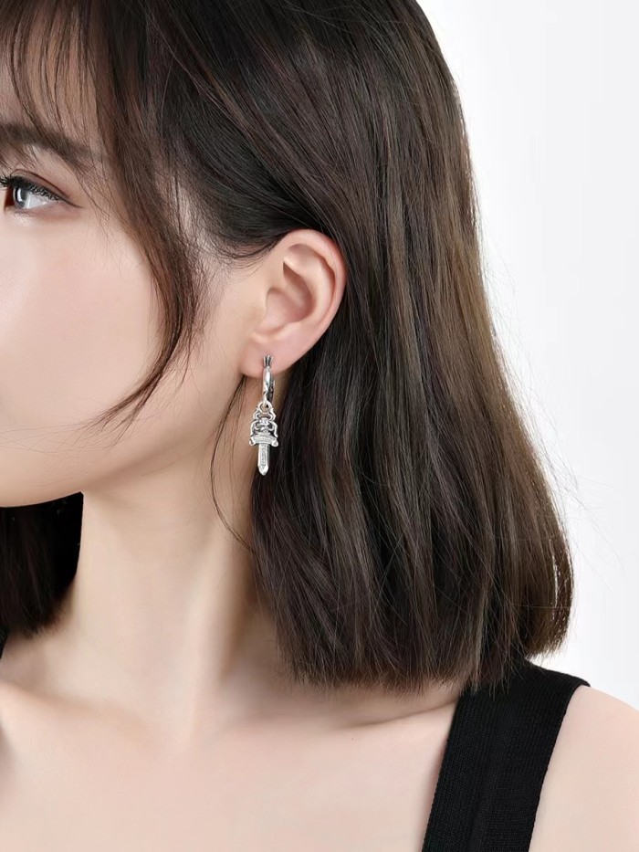 希少♪限定 クロムハーツ ピアス 偽物