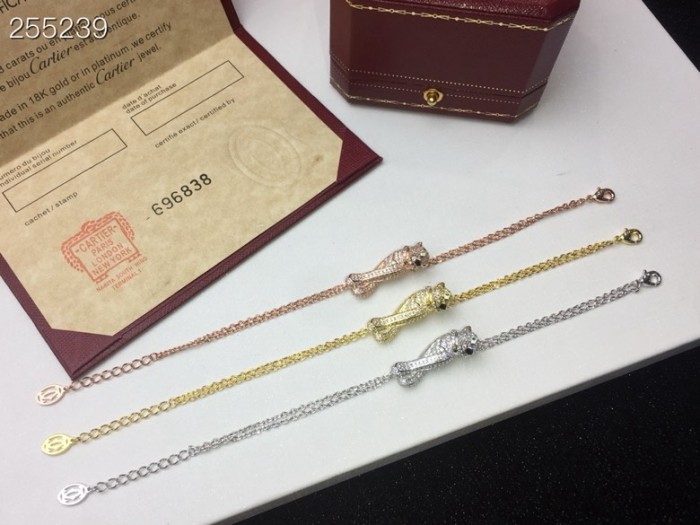 肌触り最高な カルティエ ブレスレット 偽物 3色