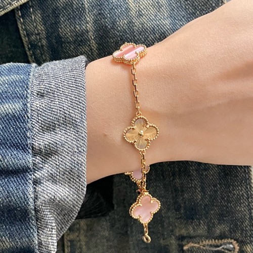 絶対欲しい！ヴァンクリーフ ブレスレット 偽物
