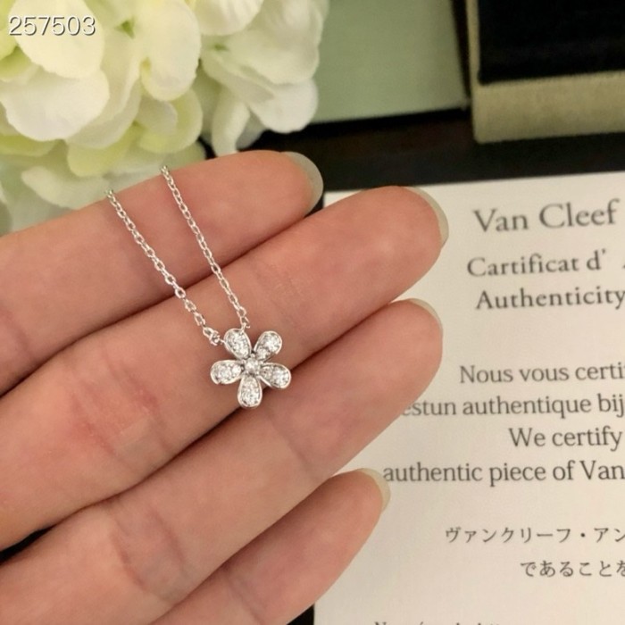 超限定♪ ヴァンクリーフ ネックレス コピー