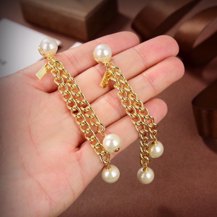 高品質 セリーヌ ピアス コピー