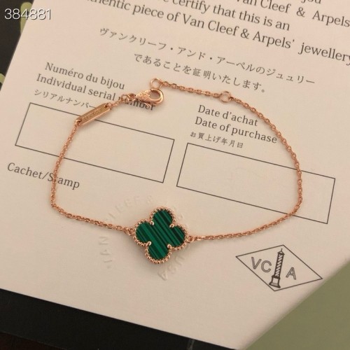 注目度抜群！ヴァンクリーフ ブレスレット スーパーコピー 4色