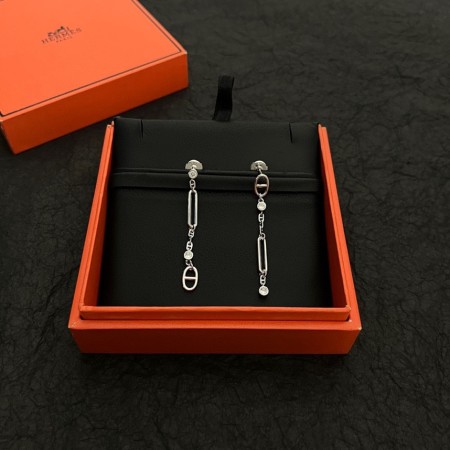 お洒落 エルメス ピアス 偽物