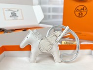 世界中で大人気♪ 最高級 エルメス キーホルダー 偽物