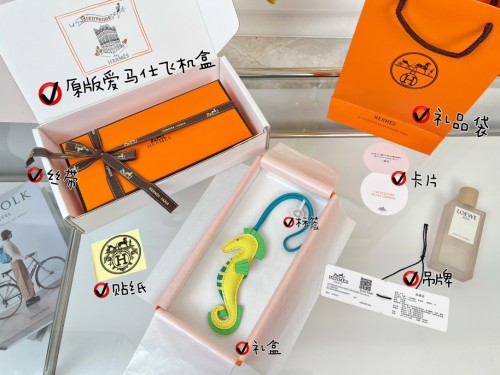 希少♪限定 最高級 エルメス キーホルダー 偽物