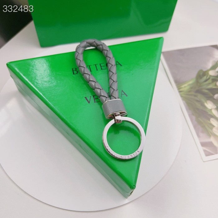 累積売上総額第１位！ボッテガヴェネタ キーホルダー 偽物