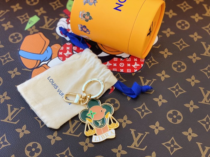 入手困難品！ルイヴィトン キーホルダー コピー