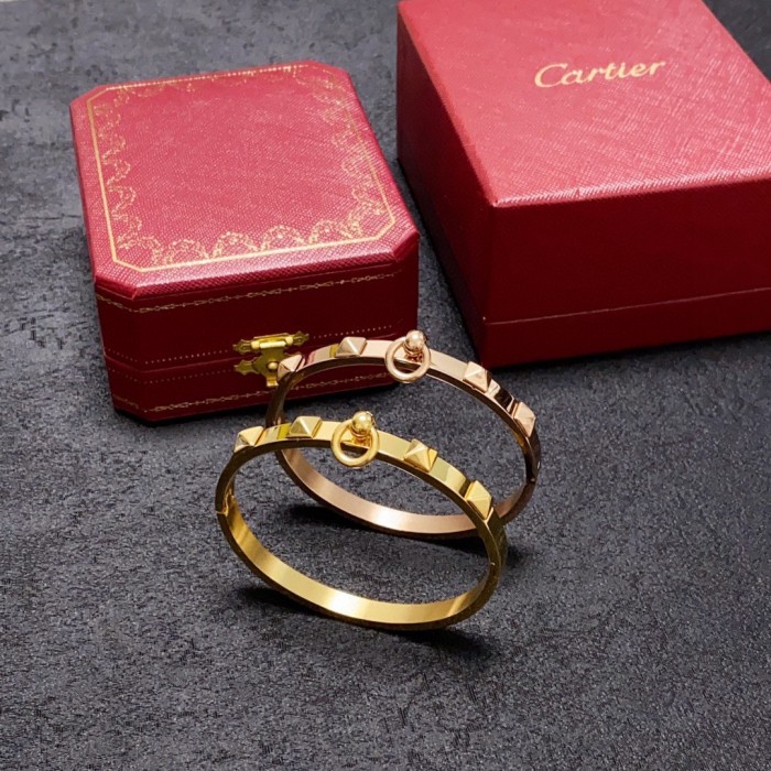 人気No1 カルティエ ブレスレット 18k 偽物 2色