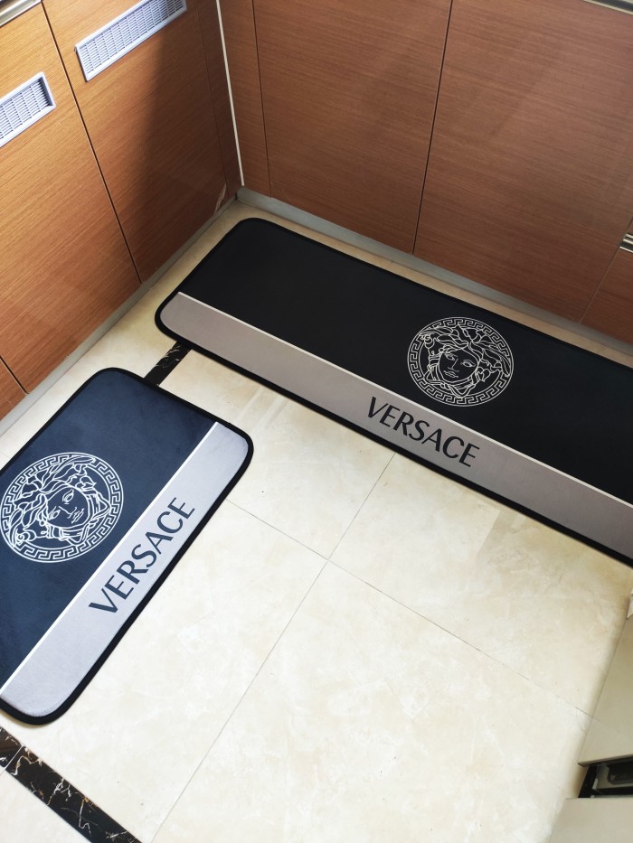 希少♪限定 ヴェルサーチェ 2024新作 バスマット キッチンマット トイレ新居玄関マット ベッドルーム浴室オフィス 新居マット 新居寝具用品