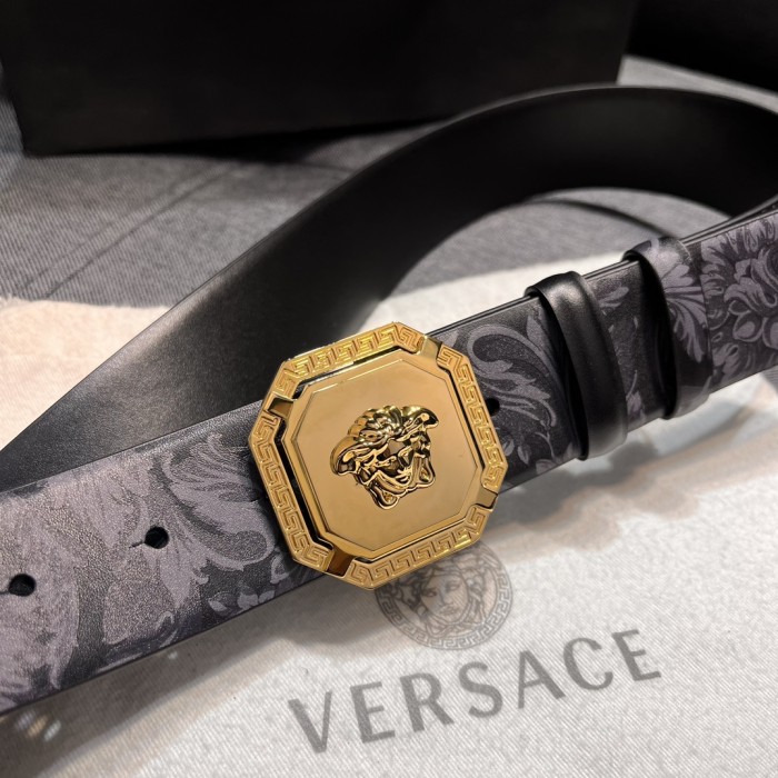 完売必至 ヴェルサーチェ 新作 メンズベルト コピー 40mm