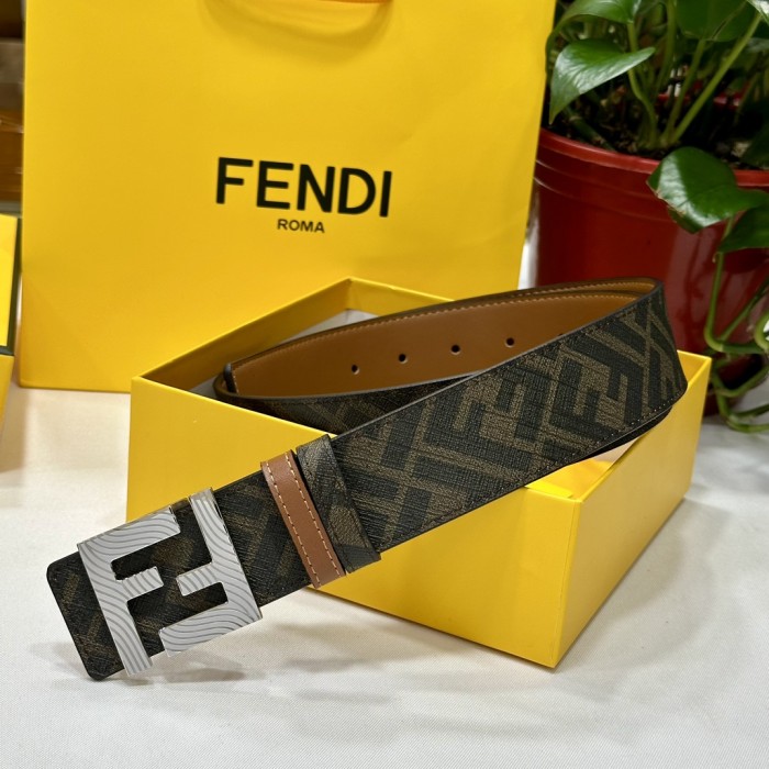 人気爆発☆ フェンディ 新作 メンズベルト コピー 40mm