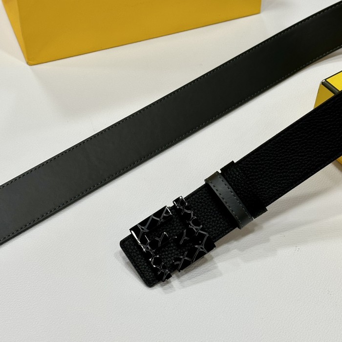 お洒落 フェンディ 新作 メンズベルト 偽物 40mm