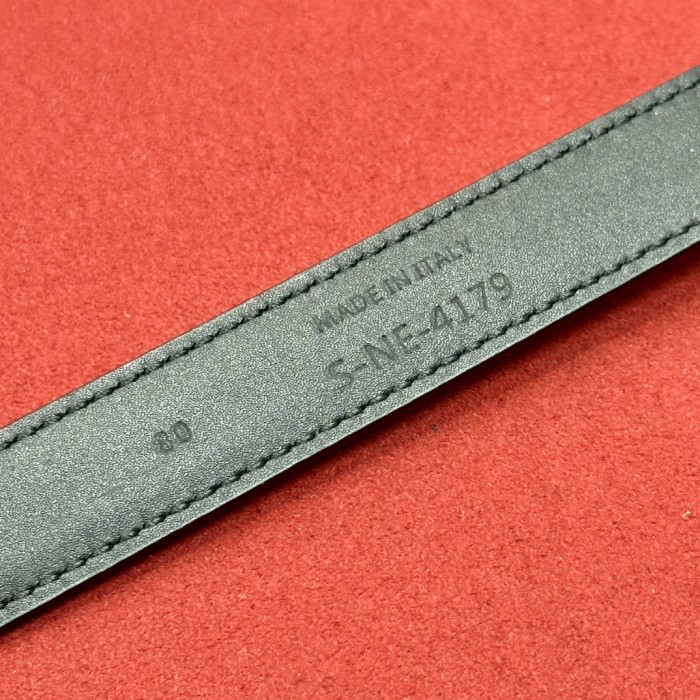 日本未入荷 セリーヌ 新作  レディースベルト コピー 18mm