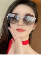 絶対欲しい！2024 グッチ 新作 レディース サングラス コピー 3色