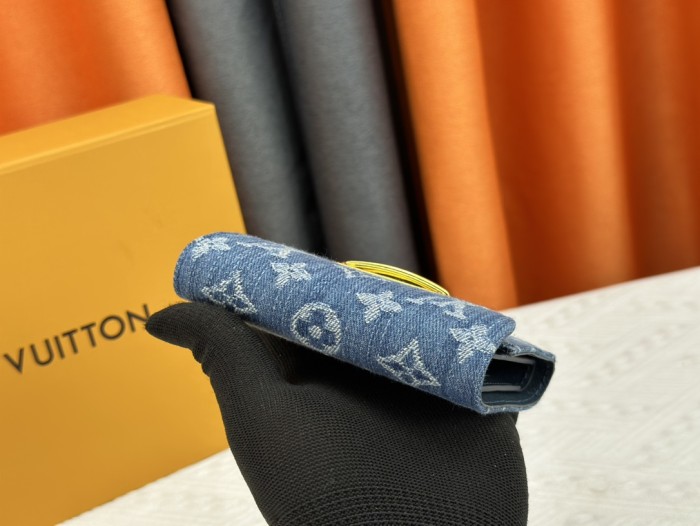 【大特価】ルイヴィトン レディース 折り財布 コピー M82599