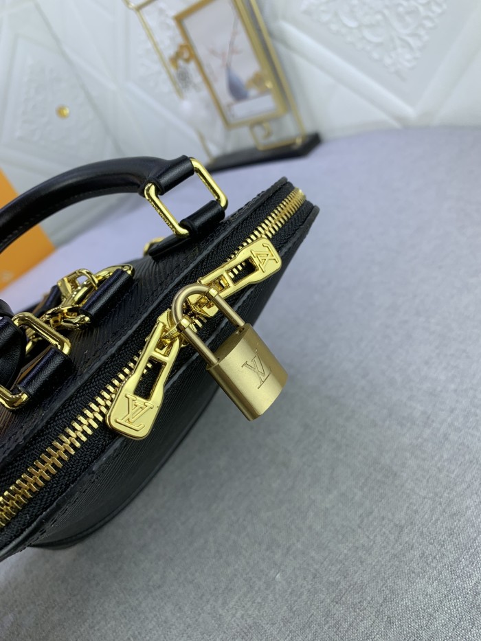 希少♪限定 ルイヴィトン レディース バックパック スーパーコピー M25104