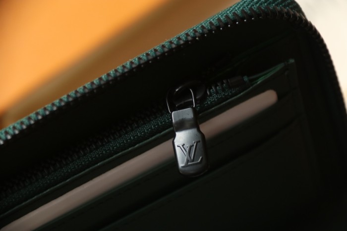 【限定カラー】ルイヴィトン メンズ 長財布 スーパーコピー M83067