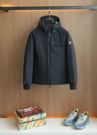 高品質 2025 モンクレール 新作 ダウンジャケット コピー