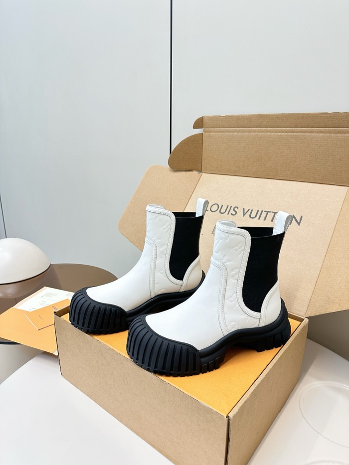 超希少！2025 ルイヴィトン 新作 ブーツ コピー