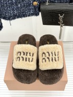 【大特価】2026 ミュウミュウ 新作 サンダル-スリッパ コピー