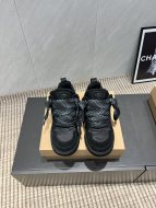 《人気★》2026 アグ 新作 スニーカー 偽物