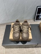 日本未入荷 2026 アグ 新作 スニーカー スーパーコピー