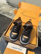 人気No1★ 2026 ルイヴィトン 新作 男女兼用 スニーカー スーパーコピー