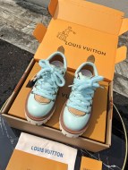 注目アイテム☆ 2026 ルイヴィトン 新作 男女兼用 スニーカー スーパーコピー