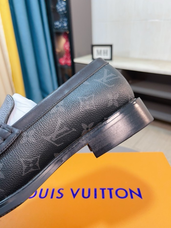 激安価格！2026 ルイヴィトン 新作 革靴 コピー