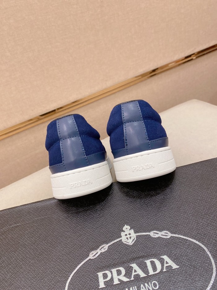 お洒落 2026 プラダ 新作 パンプス 偽物