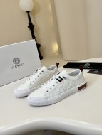 【即発】★ 2026 ヴェルサーチェ 新作 スニーカー コピー