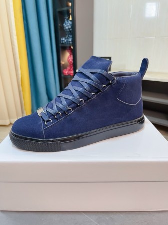 肌触り最高な 2026 バレンシアガ 新作 スニーカー コピー