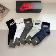 一目惚れ♪ 2026 ナイキ 新作 ソックス コピー 5足セット