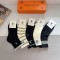 人気爆発☆ 2026 ルイヴィトン 新作 ソックス コピー 5足セット