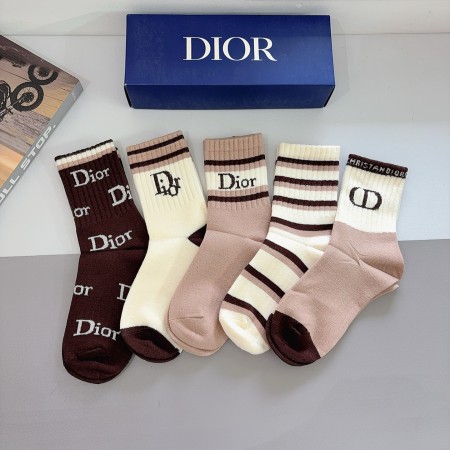 注目度抜群！ 2026 ディオール 新作 ソックス 偽物 5足セット