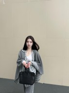 【限定カラー】2026 フェンディ 新作 コート 偽物