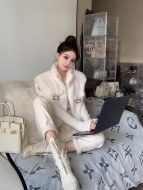 目を惹くカラー 2026 フェンディ 新作 ベスト 偽物