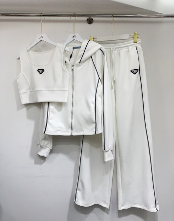 定番人気！2026 プラダ 新作 セットアップ 偽物 3色