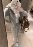 人気急上昇  2026 ロエベ 新作 セットアップ コピー 2色