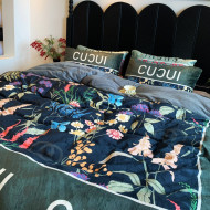 肌触り最高な グッチ 2026新作 掛け布団カバーセット4点 ダブルサイズ/キングサイズベッド ベビーベルベットベッドカバー 新居寝具用品