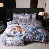 世界中で大人気♪ グッチ 2026新作 掛け布団カバーセット4点 ダブルサイズ/キングサイズベッド シルクベッドカバー 新居寝具用品