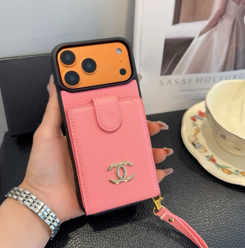 定番人気！2026 シャネル 新作 iPhone ケース 全機種 販売 偽物