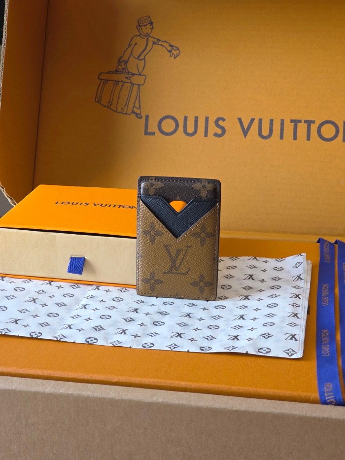 絶対欲しい！ルイヴィトン レディース カードホルダー 偽物 M25654