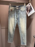 争奪戦 2026 グッチ 新作 ジーンズ コピー