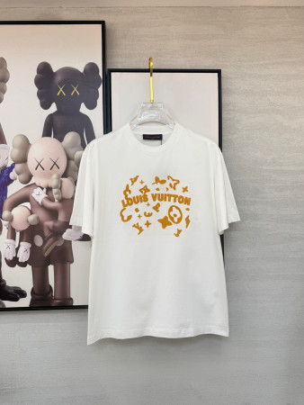 完売前に！2026 ルイヴィトン 新作 半袖Tシャツ コピー