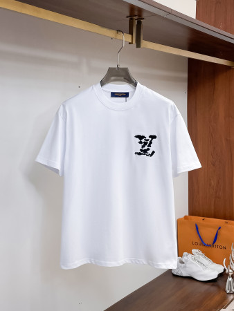 ☆超人気☆ 2026 ルイヴィトン 新作 半袖Tシャツ 偽物