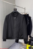 目を惹くカラー 2026 グッチ 新作 ジャケット スーパーコピー