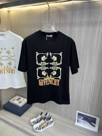 入手困難！2026 ジバンシー 新作 半袖Tシャツ スーパーコピー 2色